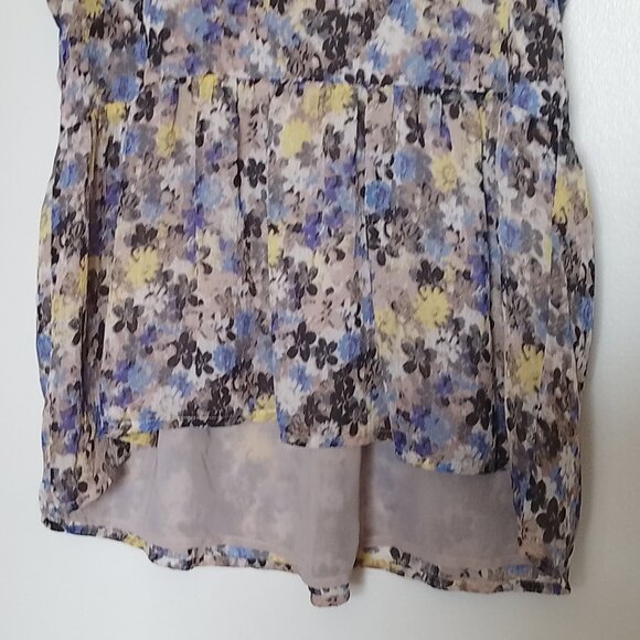 Lucky Brand Blouse, Floral Print, Ruffle Cap Sleeves, High-Low Hemline, Sz. S - Picture 3 of 9
